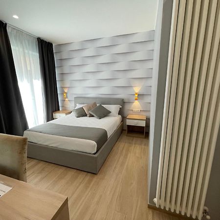 Martini Suite 2 Бари Екстериор снимка