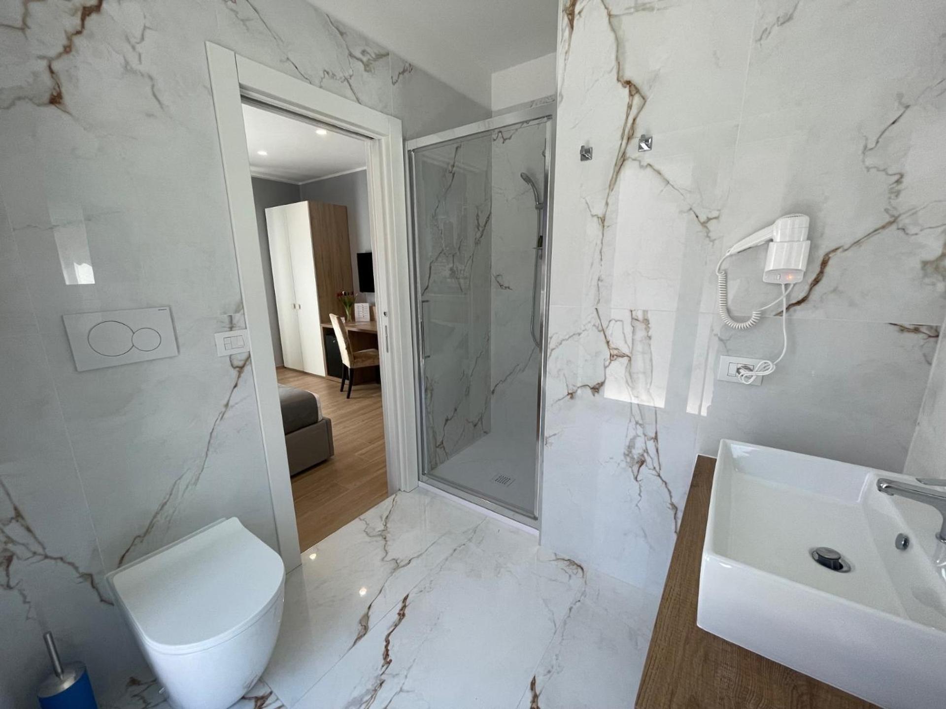 Martini Suite 2 Бари Екстериор снимка